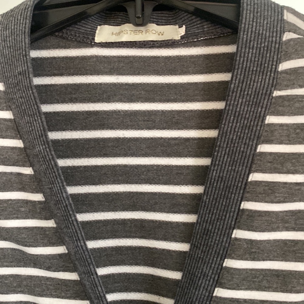 Hipster Row, L, Extra Long Full Button Front V-Ne… - image 3